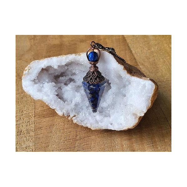 Pendule type "Orgonite" en Lapis-lazuli