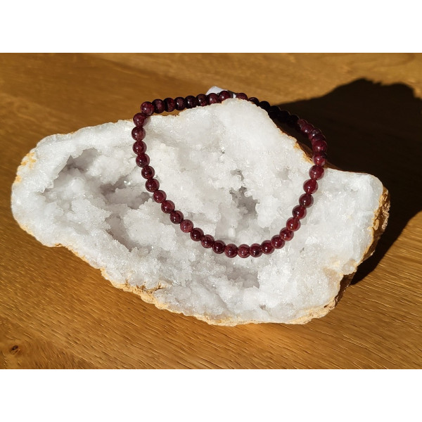 Bracelet Grenat 4 mm
