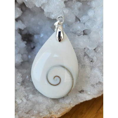 Pendentif  Oeil Sainte Lucie
