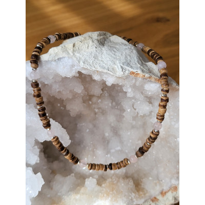 Collier en bois de coco et Quartz rose