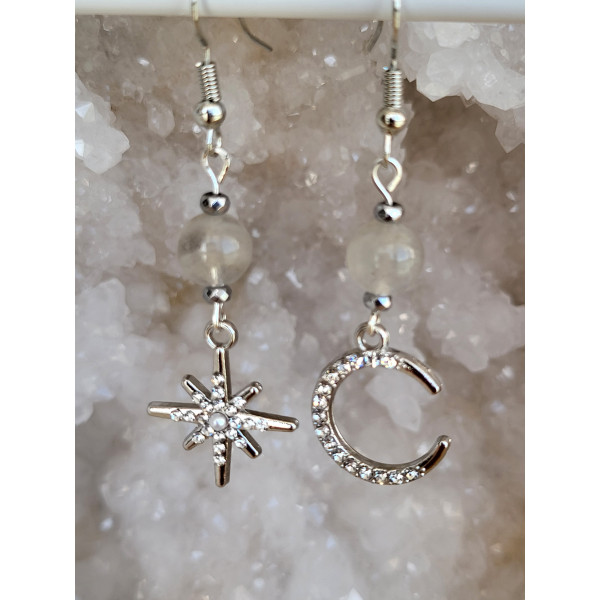 Boucles d'oreilles en acier inoxydable, dépareillées Lune et Soleil avec Labradorite