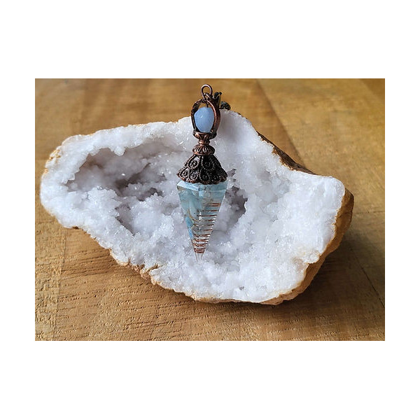 Pendule type "Orgonite" en Aigue-Marine